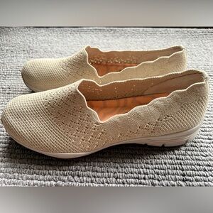 Skechers Vegan Seager Stat Taupe Women's Size 7.5 Casual Slip-On